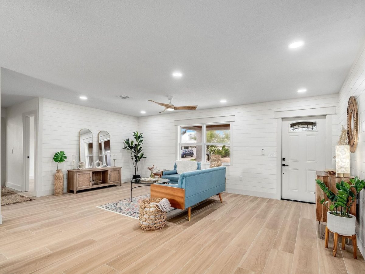 LUX Home Design Studio&nbsp;-Tile